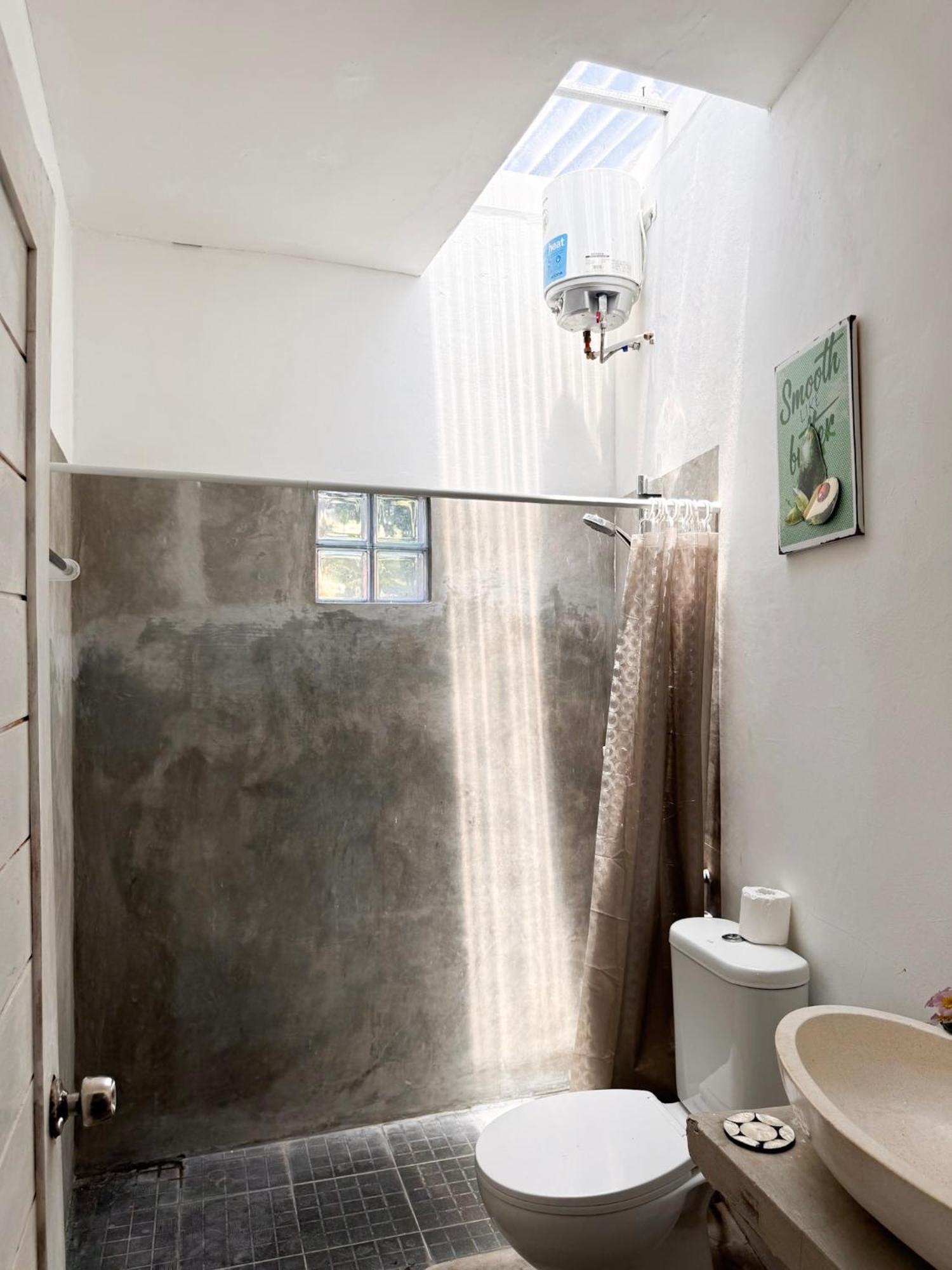 Urban Jungle Beach House Canggu Exterior foto