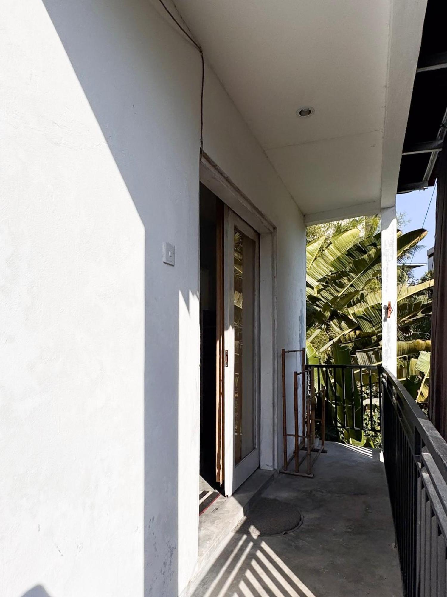 Urban Jungle Beach House Canggu Exterior foto